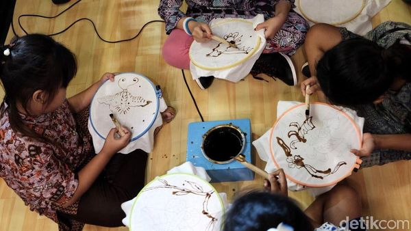 Membatik untuk Orang Tersayang