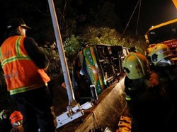 32 Penumpang Tewas dalam Kecelakaan Bus Tur di Taiwan