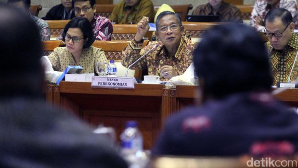 Pemerintah dan DPR Evaluasi KUR