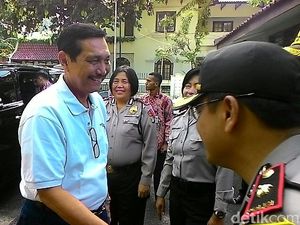 Luhut: Gubernur Jakarta yang Menang Jangan Cuma Janji-Janji Saja Luhut: Gubernur Jakarta yang Menang Jangan Cuma Janji-Janji Saja