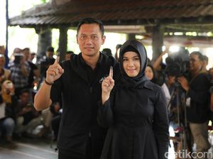 Temani Agus Nyoblos, Annisa Pohan Berhijab Temani Agus Nyoblos, Annisa Pohan Berhijab