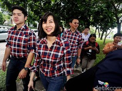 Cantiknya Veronica Tan, Istri Ahok Tampil Kasual dengan Kemeja dan Jeans