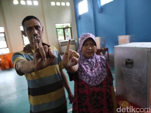 Warga Pulau Pramuka Memilih Gubernur DKI Warga Pulau Pramuka Memilih Gubernur DKI