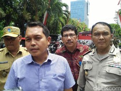 Wali Kota Jakut Tinjau TPS Deret di Kelapa Gading