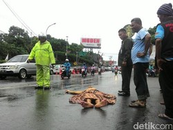 Pria ini Bikin Heboh Puncak, Pura-pura Pingsan dan Kejang di Jalan