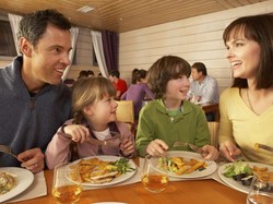 Larang Pengunjung Bawa Anak di Bawah 5 Tahun, Penjualan Resto Ini Justru Meningkat