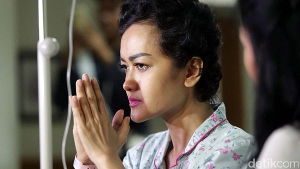 Melihat Hari-hari Terakhir Julia Perez