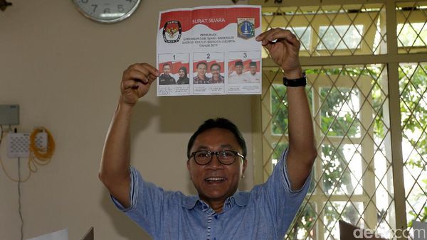 Ketua MPR Zulkifli Hasan Gunakan Hak Pilihnya