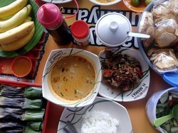 Setelah Pesta Demokrasi, Wisata Kuliner Dulu di Soto Betawi Haji Mamat