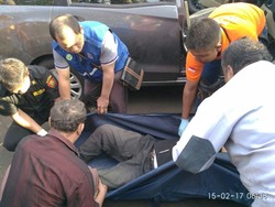 Seorang Sopir Ditemukan Tewas di Stasiun Gubeng, Diduga Sakit