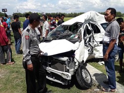 Tabrak KA dan Terseret 1 Kilometer,  Mobil Sigra Hancur