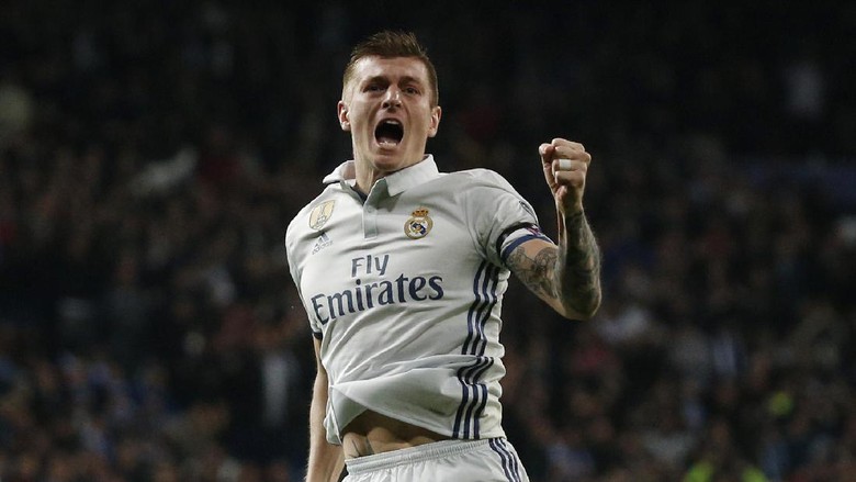 Lahm Oke, tapi Pemain Terbaik Jerman 2017 adalah Kroos Lahm Oke, tapi Pemain Terbaik Jerman 2017 adalah Kroos