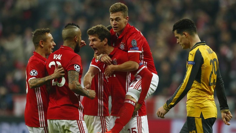 Bayern Hajar Arsenal 5-1 Bayern Hajar Arsenal 5-1