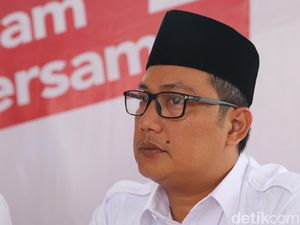 Timses Anies Laporkan Kontrak Palsu Syariat Islam ke Bawaslu DKI