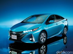 Toyota Prius Plug In Hybrid Terbaru, Lebih Jauh dan Lebih Cepat