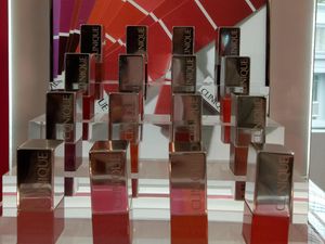 Clinique Rilis Lipstik Matte yang Mengandung Primer Clinique Rilis Lipstik Matte yang Mengandung Primer