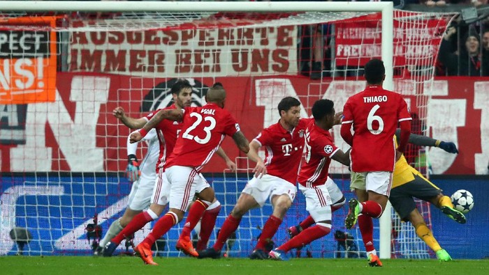 Bayern Munich memetik kemenangan telak 5-1 kala menjamu Arsenal, Kamis (16/2/2017) dinihari WIB. Die Roten pun membawa bekal amat bagus untuk tandang ke London.