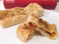 Strudel Jumbo: Uniknya Strudel Bercitarasa Asinan dan Martabak dari Bogor