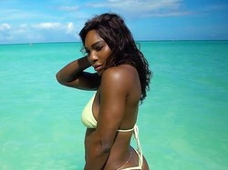 Foto: Pakai Bikini, Serena Williams Pamer Tubuh Atletisnya