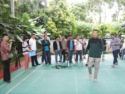 Libur Pilkada, Menpora Ngumpul Bareng Keluarga dan Wartawan