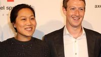 Zuckerberg dan Istri, Tetap Sederhana Walau Kaya Tiada Tara