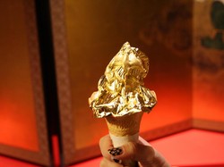 Kamu Harus Coba Es Krim Emas dari Jepang