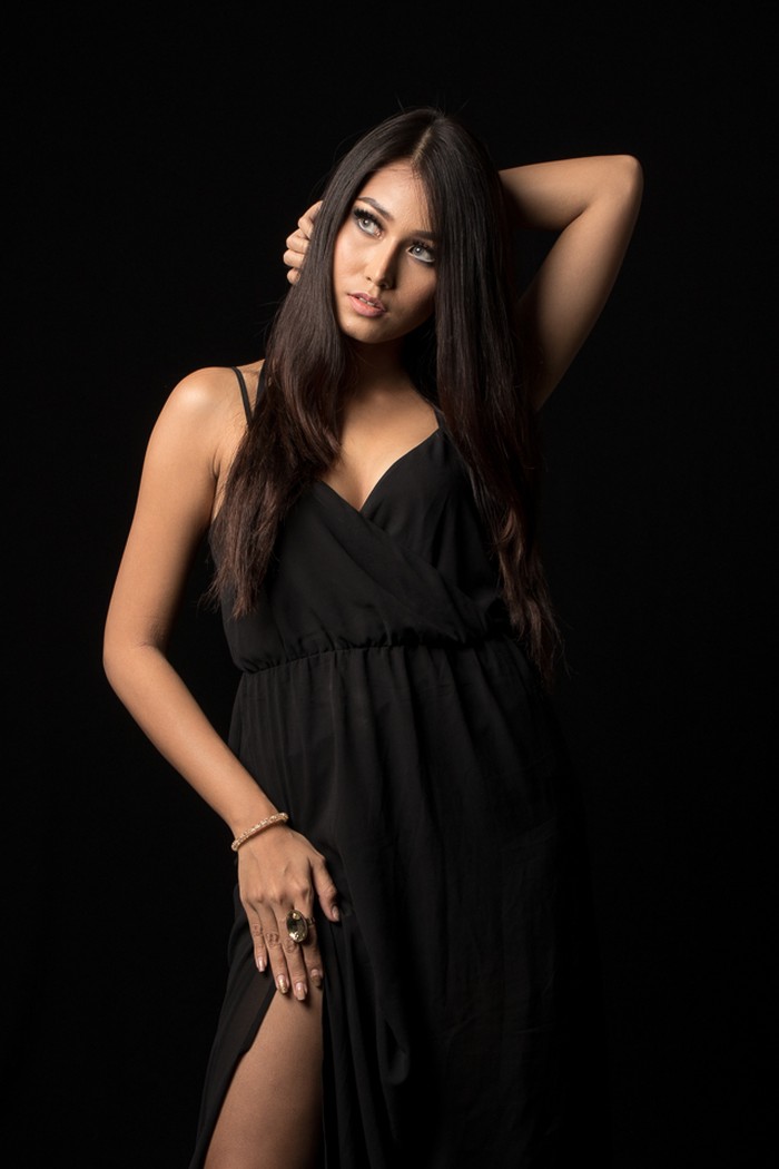 ISO 100, f/11, 1/125 detik + flash - 48mm - m5 dengan 18-150mm. Foto: Enche Tjin