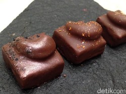 Resep Cokelat: Peanut Dipping Truffle