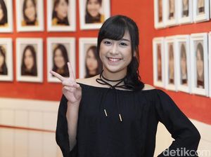 Muka Dua Angel JKT48 di Sekolah dan Teater Muka Dua Angel JKT48 di Sekolah dan Teater