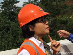 Tumben Menkeu Blusukan ke Jalan Tol, Ini Kata Sri Mulyani