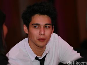 Maxime Bouttier Naik Helikopter di BMBP, Prilly Latuconsina Kesal