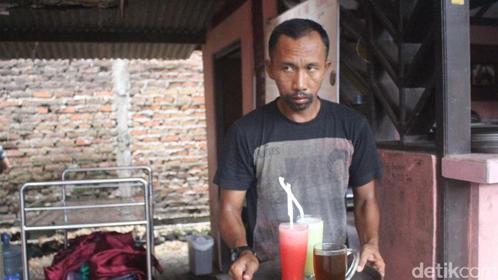 Ustn Nawawi Uston Nawawi