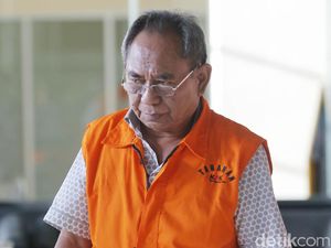 Terima Duit Korupsi P2KTrans, Charles Akui Khilaf dan Menyesal