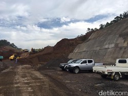 Membelah Bukit, Begini Panorama Tol Bawen-Salatiga
