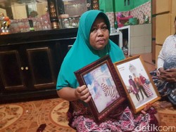 Ibunda Aisyah: Pak Jokowi, Pak JK, Tolong Bebaskan Anak Saya