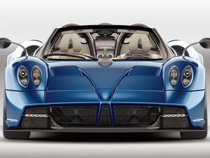Seksinya Pagani Huayra Tanpa Atap Seksinya Pagani Huayra Tanpa Atap