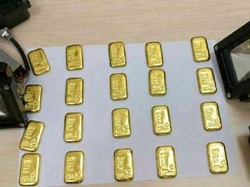 Turun Terus, Harga Emas Diprediksi Belum Berhenti Anjlok