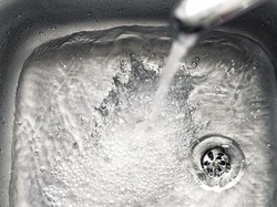 Gara-gara 8 Bahan di Dapur Ini Saluran Air di Wastafel Bisa Tersumbat (1)