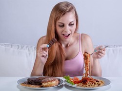 Tips Agar Berat Badan Tetap Ideal Usai Pesta Natal dan Tahun Baru