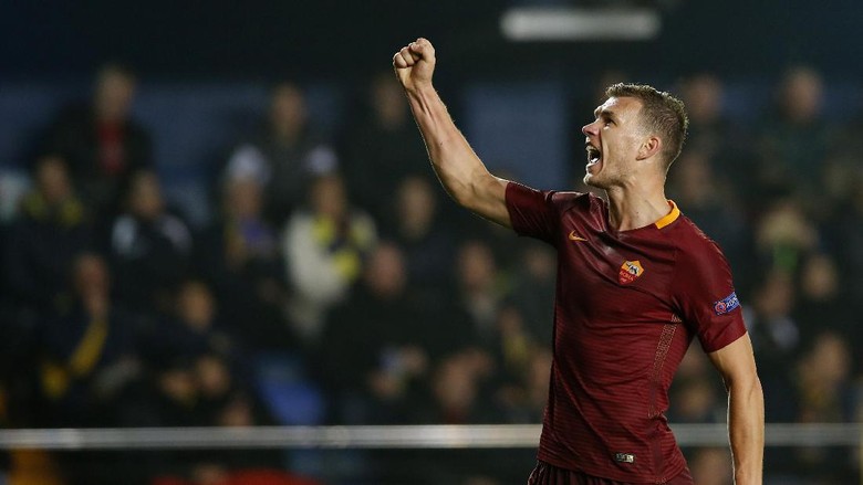 Edin Dzeko Sejauh Ini: Top Skorer Liga Europa dan Serie A Edin Dzeko Sejauh Ini: Top Skorer Liga Europa dan Serie A