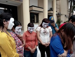 Pemilik Karaoke yang Tawarkan Striptis Dijadikan Tersangka