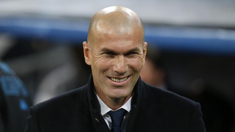 Zidane Komentari Kekalahan Telak Barca dari PSG Zidane Komentari Kekalahan Telak Barca dari PSG