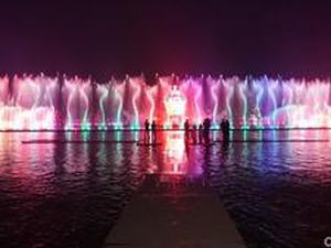 Menpar Resmikan Taman Air Mancur Sri Baduga Malam Ini