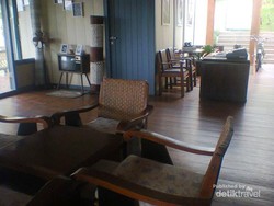 Kembali Ke Tempo Dulu Lewat Resto di Bandung