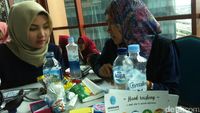 Foto-foto Antusiasme Cek Kesehatan Usai Berzumba