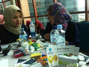 Foto-foto Antusiasme Cek Kesehatan Usai Berzumba