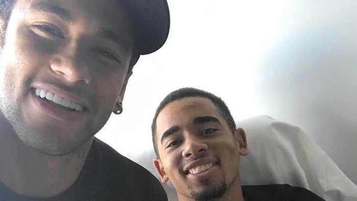 Kunjungan Spesial Neymar untuk Gabriel Jesus