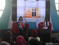 Banyak Artis Bisnis Brand Kecantikan, Ussy Sulistiawaty Anggap Bukan Persaingan