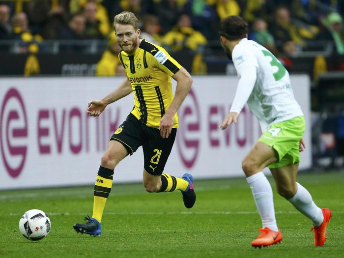 Dortmund Hantam Wolfsburg 3-0