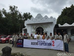 Melihat Leluhur Mobil di Keraton Kasepuhan Cirebon